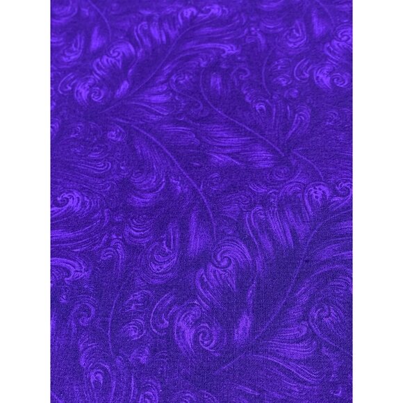 Purple Paisley Cotton Fabric 1/2 yard Quilting Sewing - Picture 1 of 4